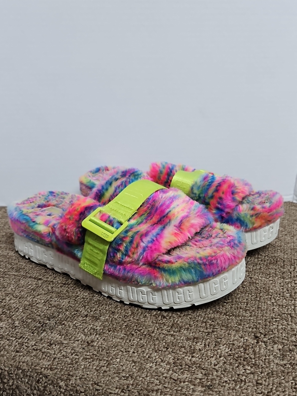 UGG Rainbow Colorful Fluffita Pixelate Platform Slippers SZ 10 Womens